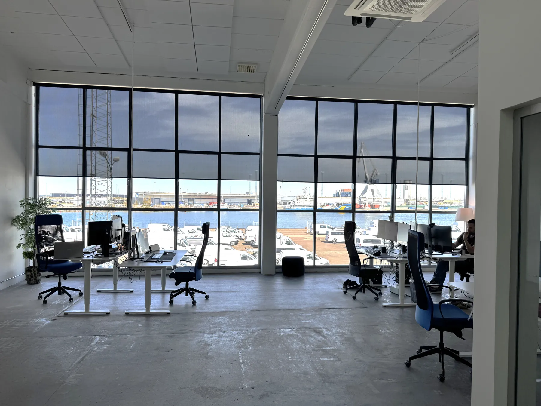 The desks &mdash; High ceilings, and room to think.